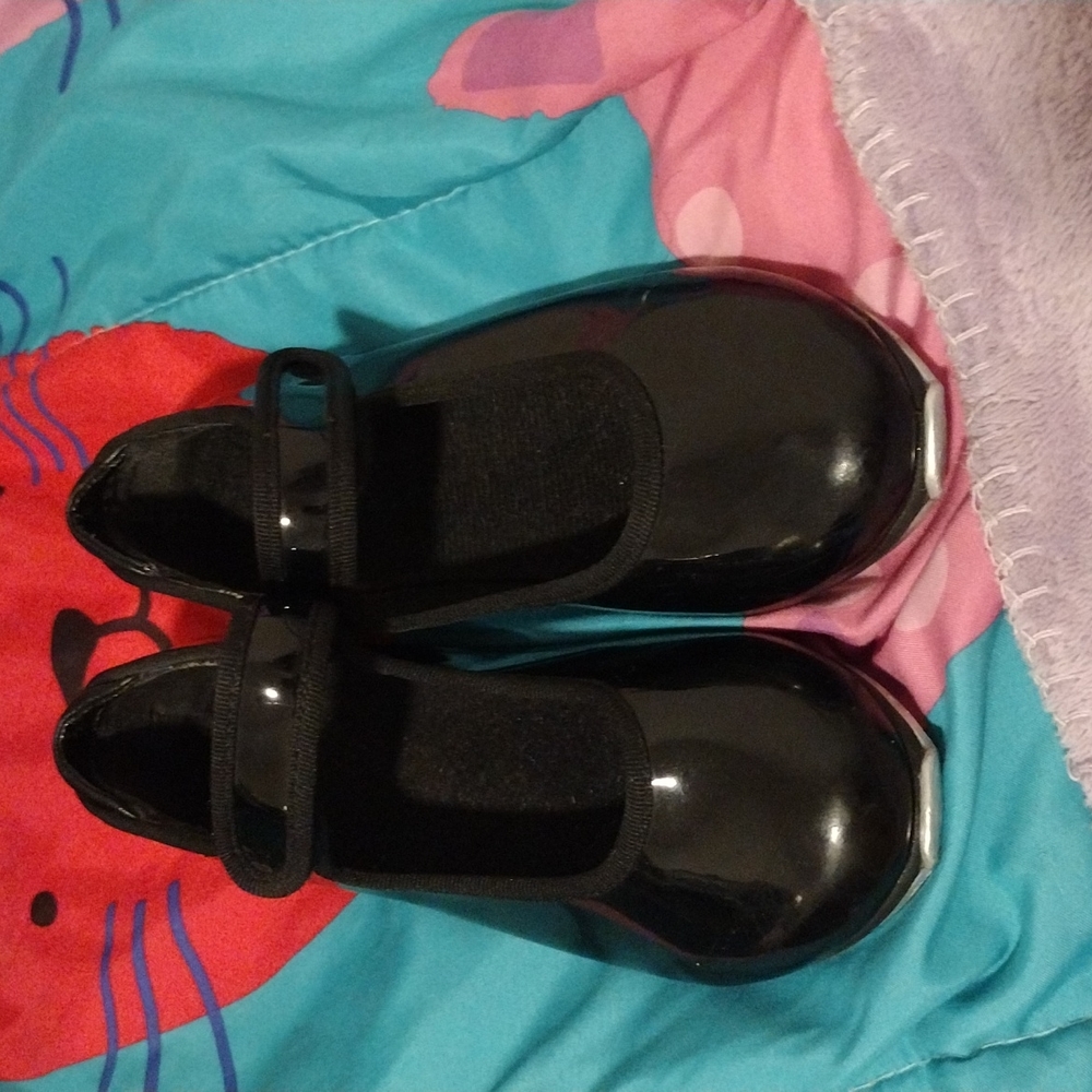 Black tap shoes size 12